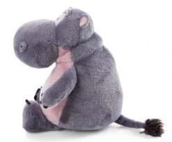 Nici 47964 Nilpferd DJ Nilbert 25cm Sitzend Plüsch Wild Friends GREEN -Nici 47960 02 ZA Frei 2048x1693 1