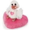 Nici 48264 Schwan Weiß Auf Herzkissen Ca 13cm Plüsch Love Classics GREEN -Nici 48264 01 HA Frei 1791x2048 1